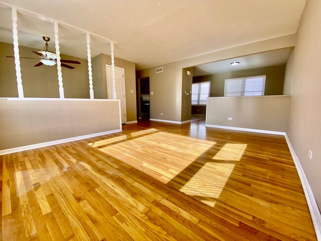 Building Photo - 6620 163rd Pl