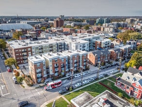 Building Photo - VP3