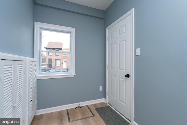 Building Photo - 615 S Patterson Park Ave