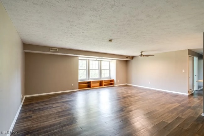 Foto del edificio - 26179 Raintree Blvd