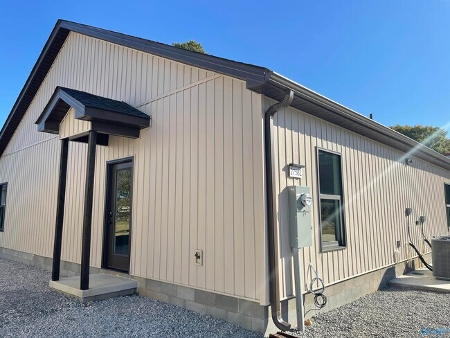 Foto del edificio - 275 Bolling Rd