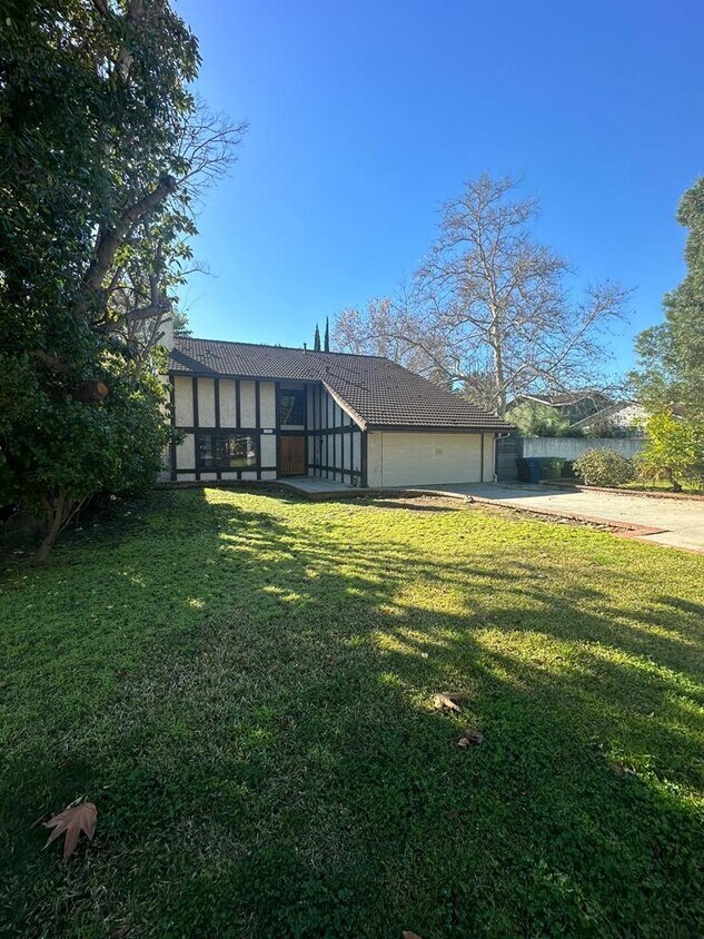 13024 Bloomfield St, Studio City, CA 91604 House Rental in Studio