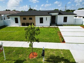 Building Photo - 11510 SW 141st St