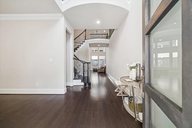 Building Photo - 618 Pink Azalea Trail