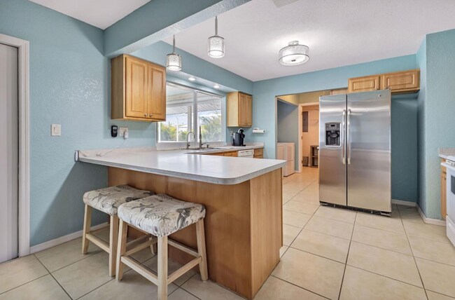 Foto del edificio - 18327 Van Nuys Cir