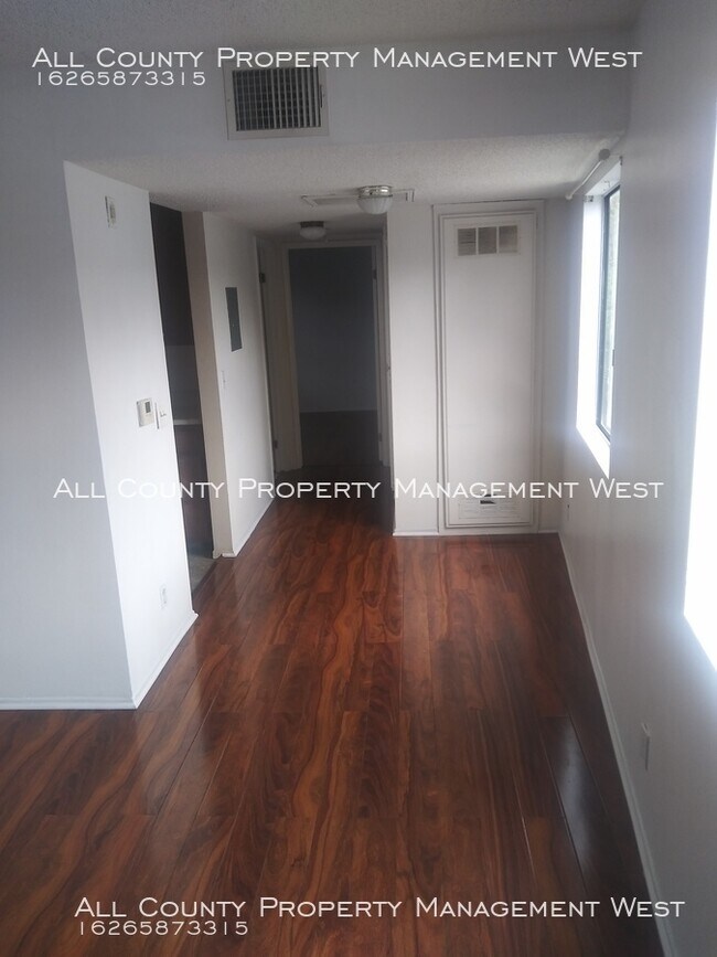 Foto del edificio - 1218 Sunset Blvd