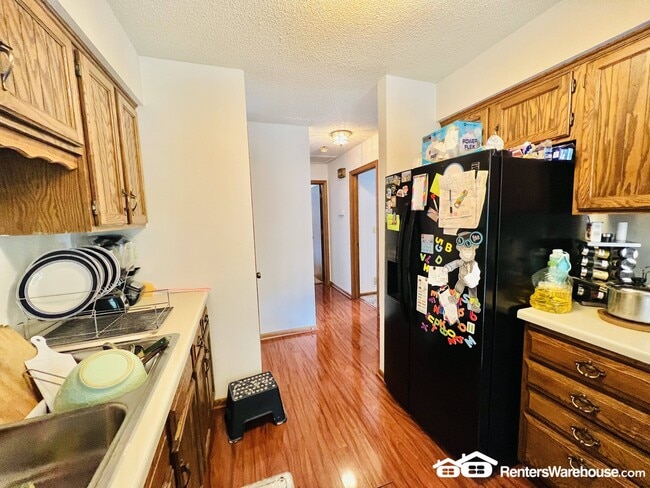 Building Photo - 4490 Clover Ln