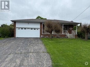 Building Photo - 19 Algoma Dr
