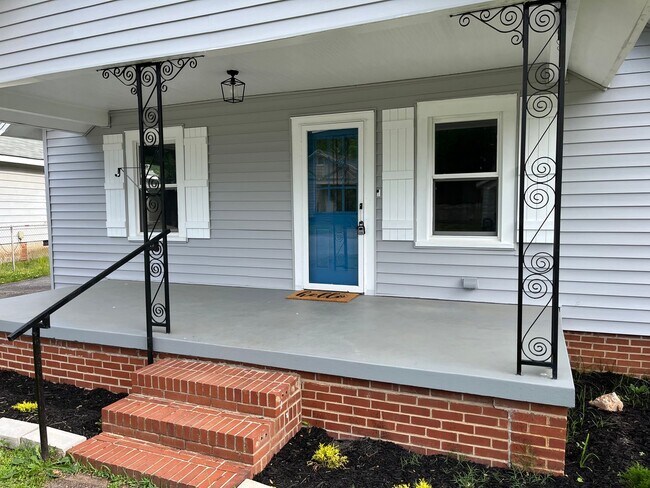 Foto del edificio - Greer - 3Bd/2Ba, 1056 SF