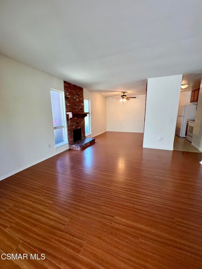Building Photo - 28510 Conejo View Dr