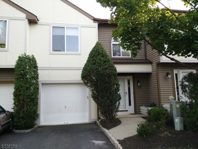 Primary Photo - 1302 Park Pl