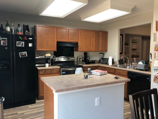 Foto del edificio - 7425 Marble Ridge Dr