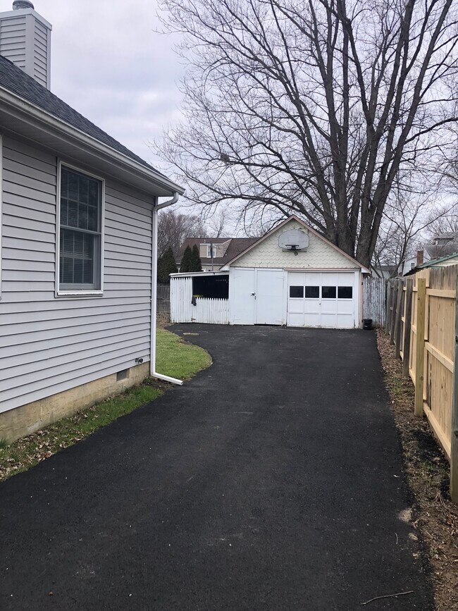 1636 Magnolia Ave, Hatboro, PA 19040 House Rental in Hatboro, PA