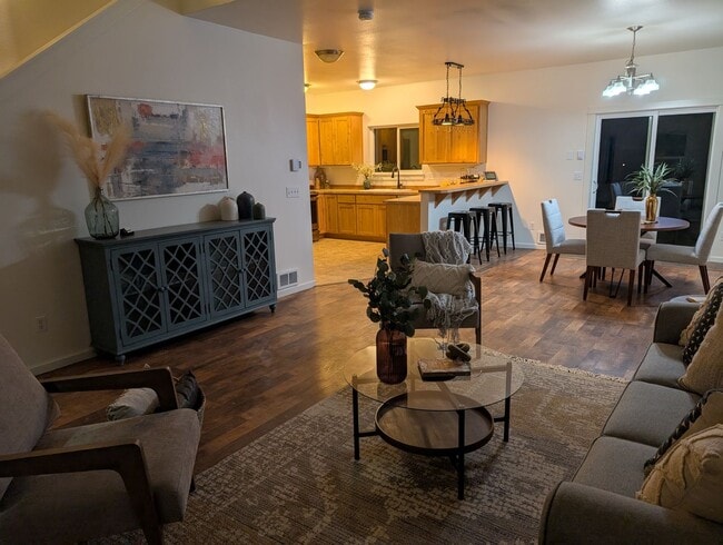 Foto del edificio - 3BR/2.5BA Peaceful Retreat on 1.5 Acres w/...