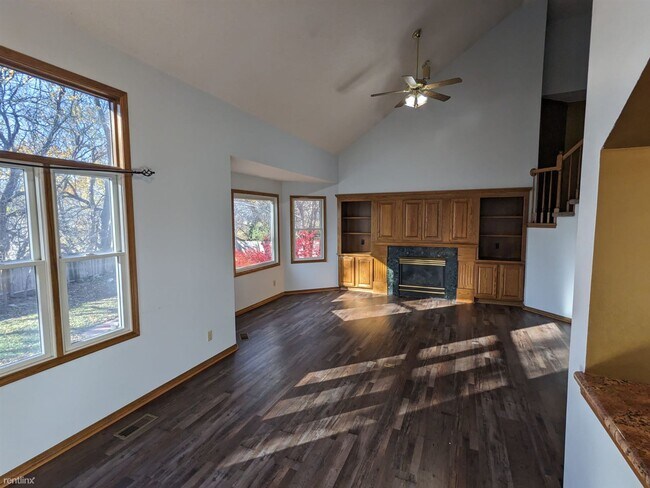 Foto del edificio - 4 br, 4 bath House - 409 West Concord Road