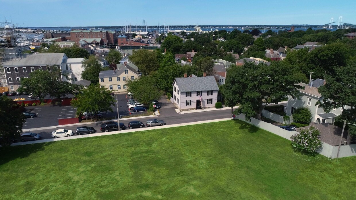 22 Farewell St, Newport, RI 02840 Townhome Rentals in Newport RI