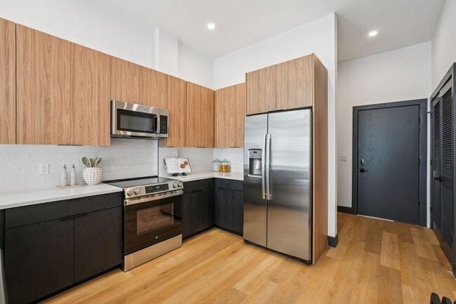 Interior Photo - Lexington on Broadway