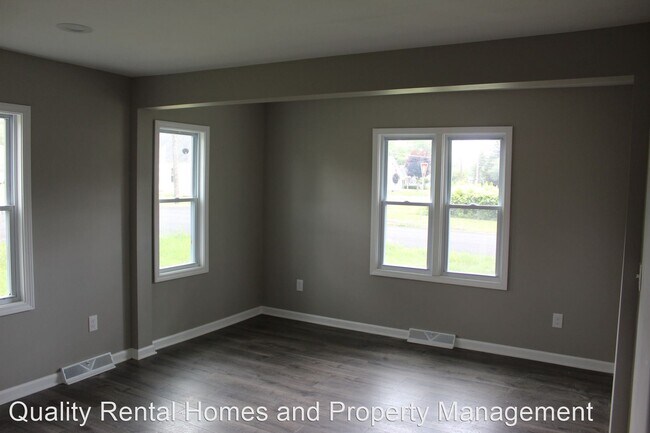 Building Photo - 3 br, 1 bath House - 2089 Brady Ave