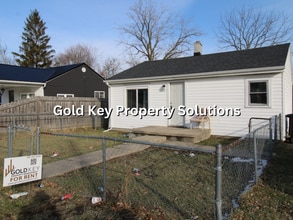 Building Photo - 1608 N Macedonia Ave