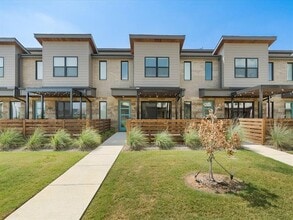 Building Photo - 871 Cavitt Ct