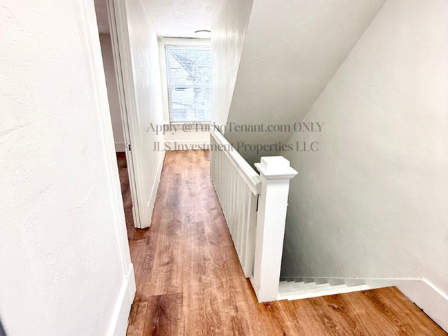 Foto del edificio - 341 N 6th Ave