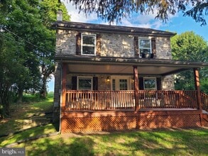 Building Photo - 693 Lancaster Pike