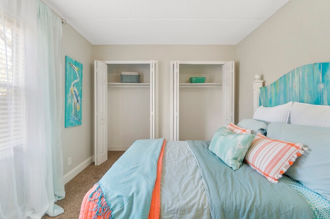 Building Photo - Sea Oats Apartments