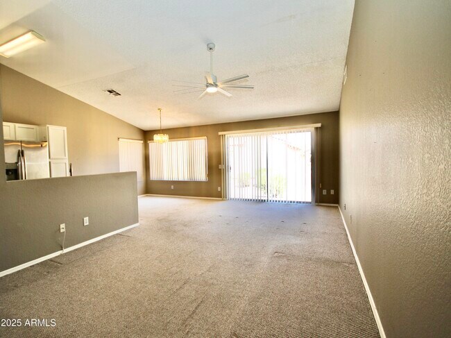 Foto del edificio - 1702 E Palm Beach Dr