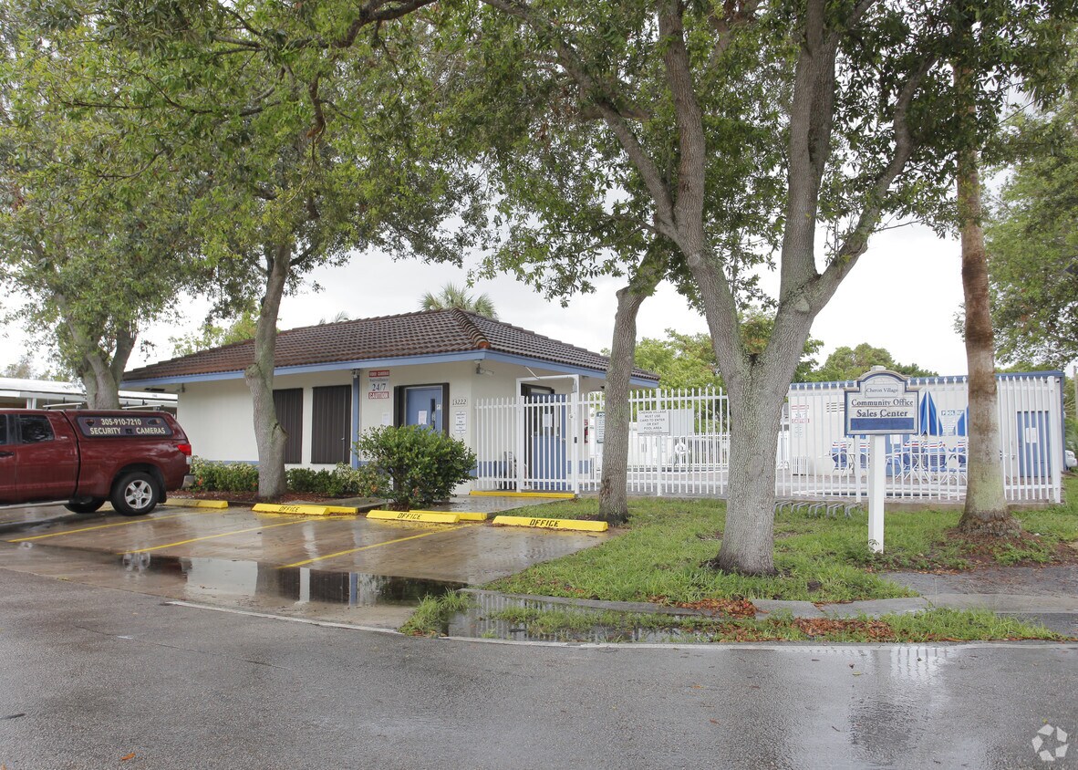 Building Photo - Cheron Village