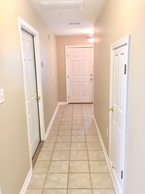 Building Photo - 17 Shell Ave SE