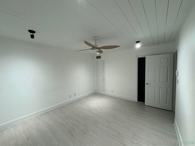 Foto del edificio - 1501 S Ocean Blvd