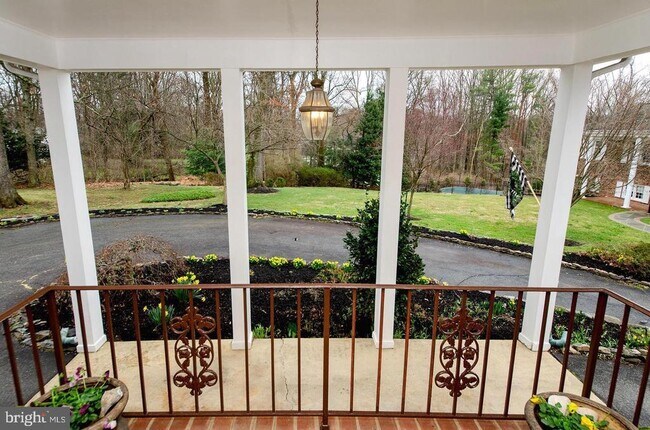 Foto del edificio - 2429 Hunter Mill Rd