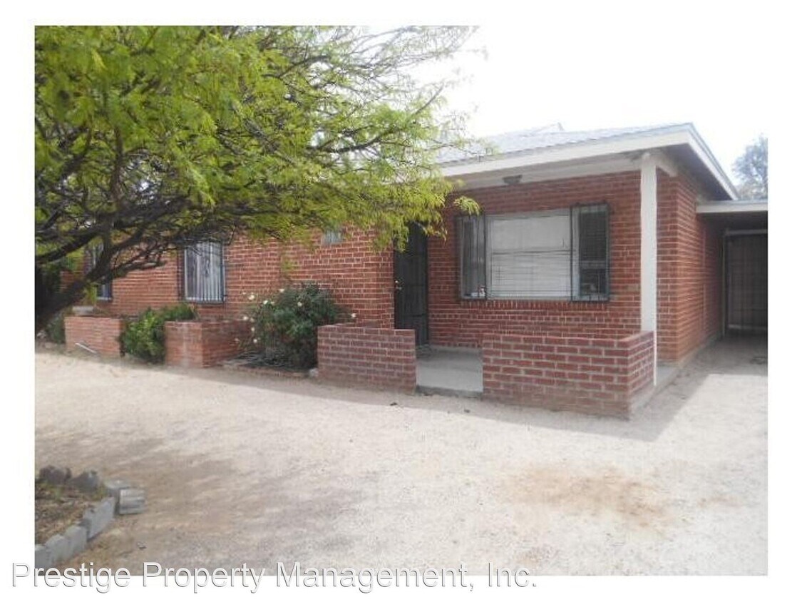Primary Photo - 3 br, 2 bath House - 4426 E. Montecito Street