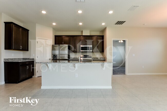 Foto del edificio - 1261 Spokane Pt