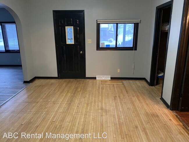 Building Photo - 3 br, 1 bath House - 228 Wyatt Street