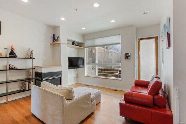 Foto del edificio - 2626 17th St