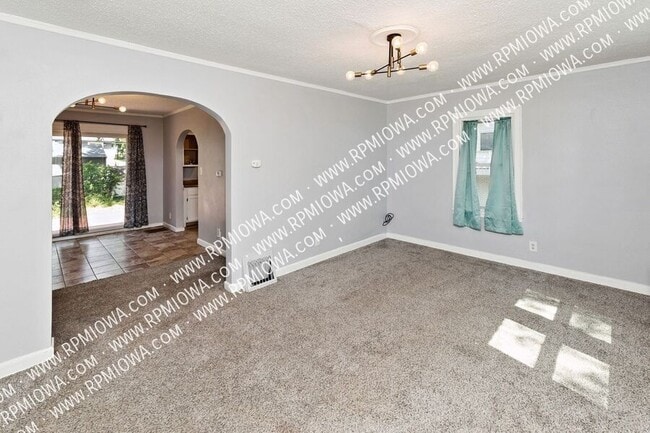 Foto del edificio - 713 Maxwelton Dr