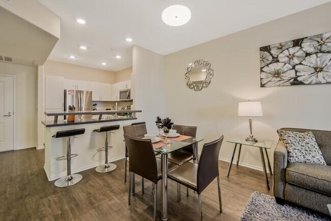 Building Photo - 10635 Calle Mar De Mariposa