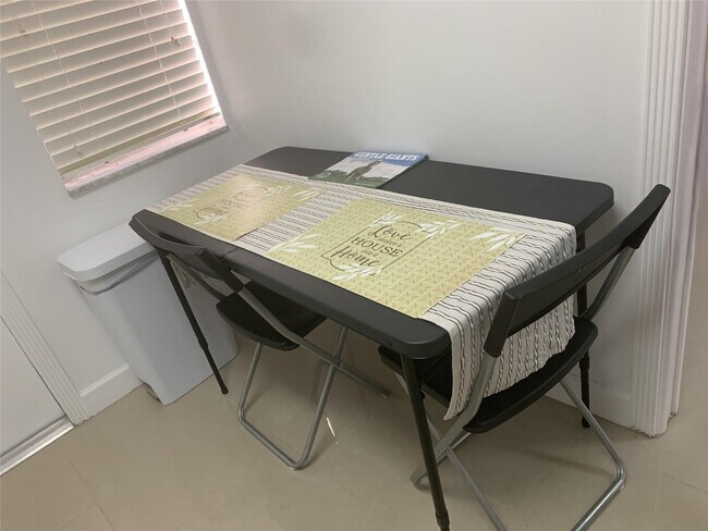 Foto del edificio - 2940 N Course Dr