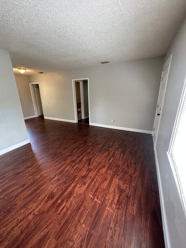 Foto del edificio - 8145 Marion Cir