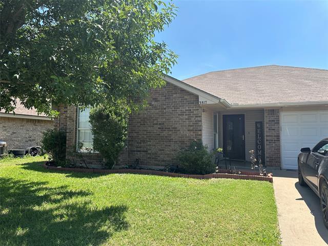 Foto principal - 3817 Wake Forest Ln