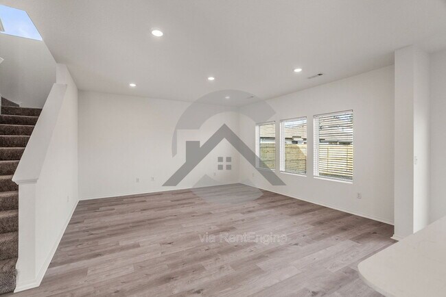 Foto del edificio - 10809 Mason Dr