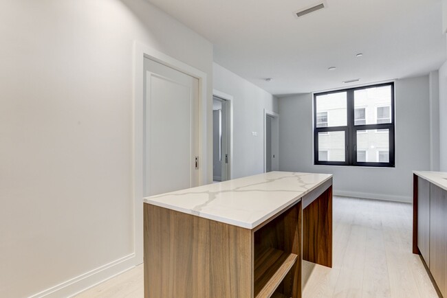 Building Photo - 1427 Rhode Island Ave NW