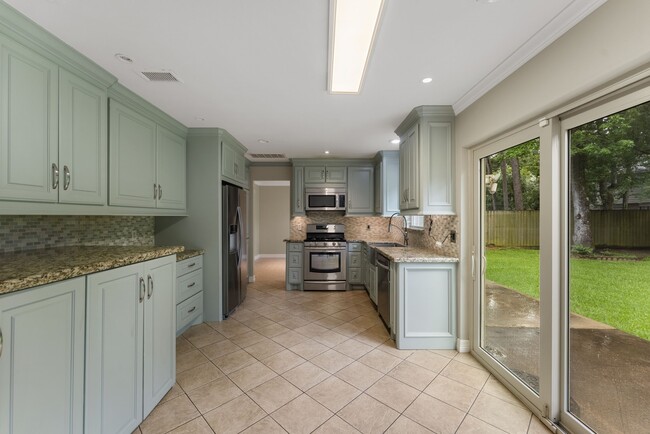 Building Photo - 27 W Stony Bridge Ct