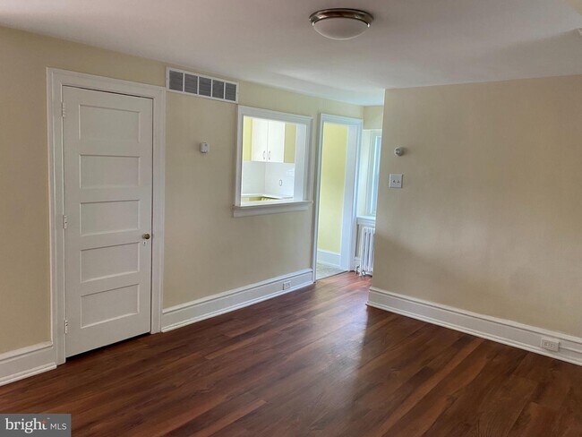 Foto del edificio - 1026 W Cliveden St