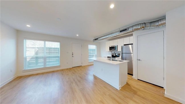 Foto del edificio - 4503 Cedar Springs Rd