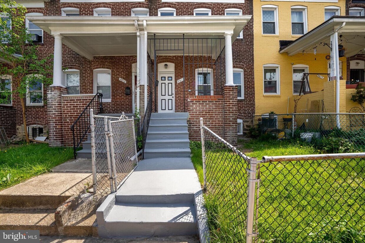 Primary Photo - 2615 Lauretta Ave