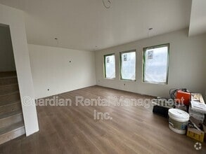 Building Photo - 1101 Frederica St W