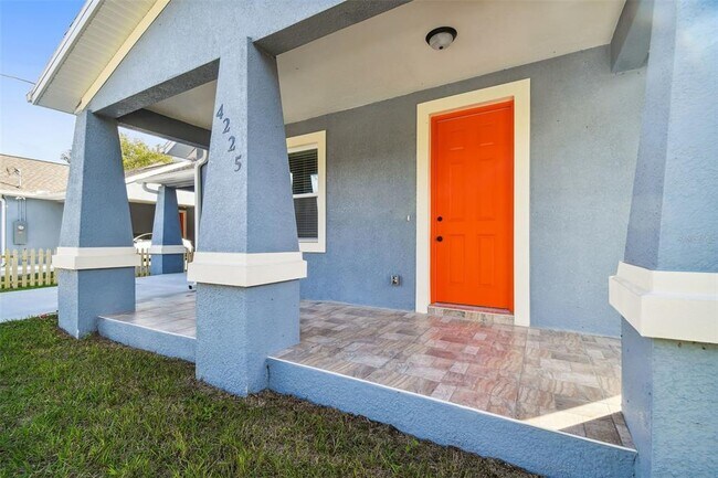 Building Photo - 4225 E Palifox St