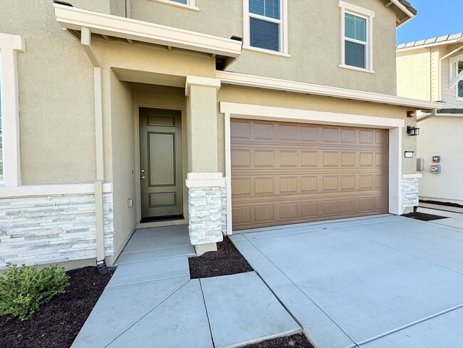 Building Photo - 10370 Bayson Wy